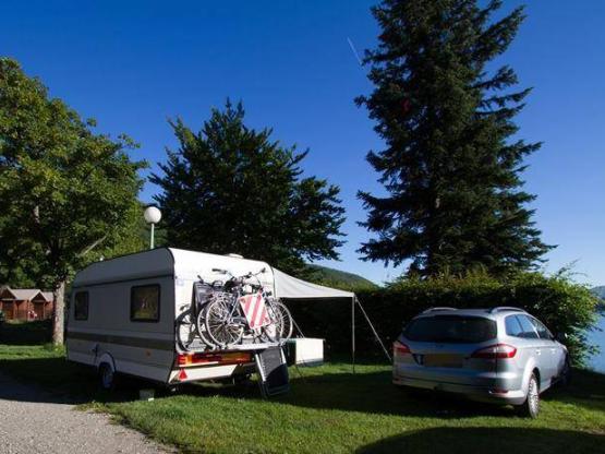 HUTTE Petit chalet de 14 m² sans sanitaire