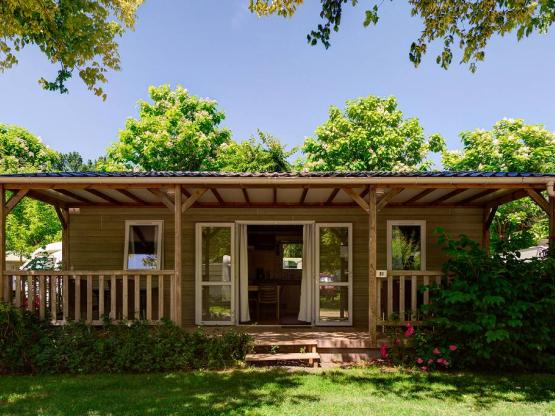 Chalet CONFORT 48 m² (3 chambres) dont terrasse couverte + TV