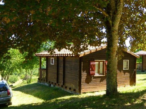 Chalet Standard 25m² (2 slaapkamers) 2 volwassenen en 2 kinderen - overdekt terras 10m²
