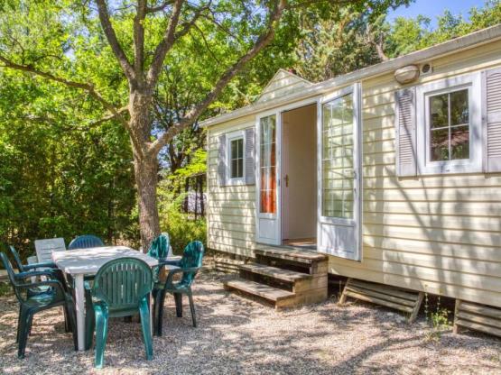 Mobilheim 2 Zimmer 28m² - schattiger Stellplatz