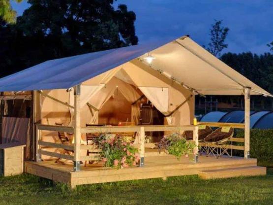 Emplacement (2 voiture + 1 caravane/tente/camping-car)