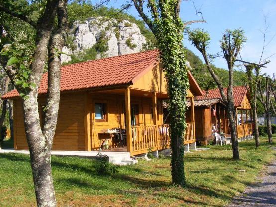 CHALET 5 personnes 2 chambres climatisé Samedi/Samedi