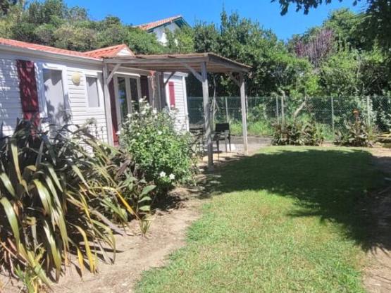 MOBILHEIM FLORES (4 erwachsenen und 1 kind unter 16 jahren)