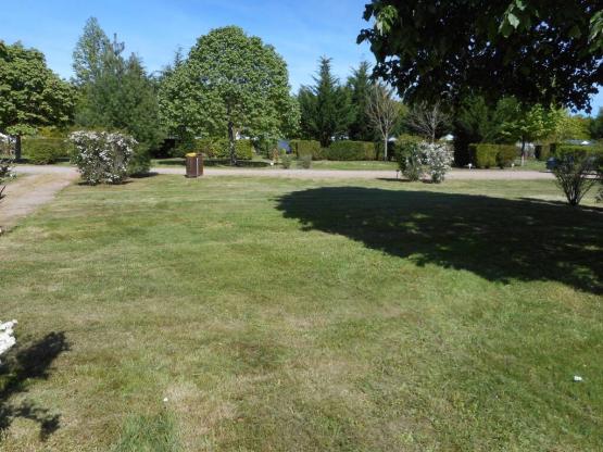 Emplacement Grand Confort - Electricité 16A - Eau - Evacuation eaux grises - Z4