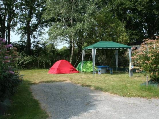 Pitch + 1 vehicle/CAMPER