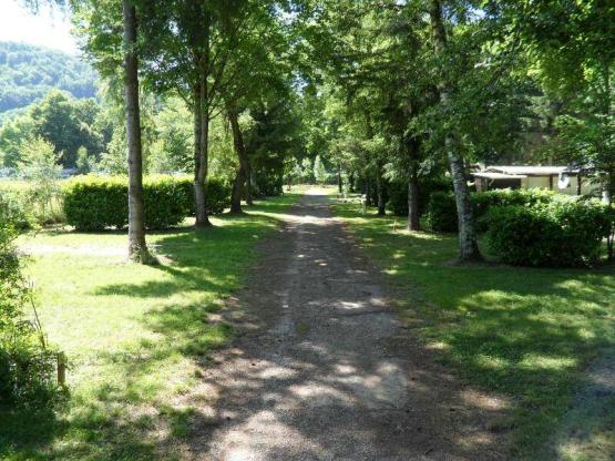 Emplacement sans électricité + 1 véhicule