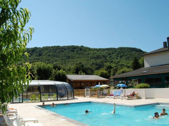 Mobil home Confort - 2 chambres - télévision - terrasse semi couverte