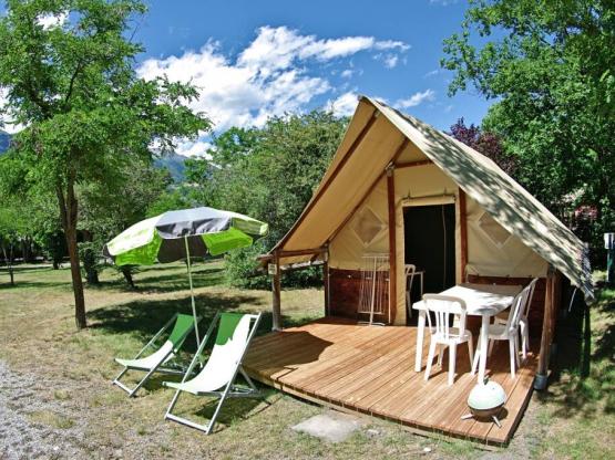 Tente toile et bois Insolite nature sans sanitaire