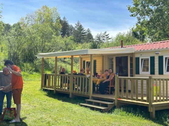 Mobil-Home TEXAS : 3 Chambres - TV - Grand Réfrigérateur - Terrasse Couverte