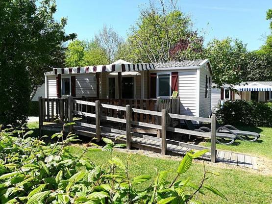 Mobil-home HELIOS 2 chambres 33m² + Terrasse + télévision