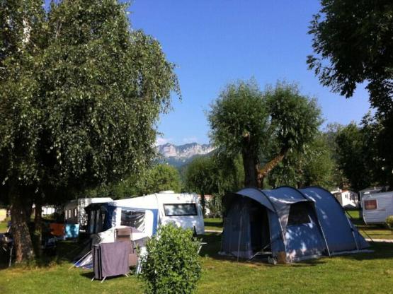 Stellplatz Camping mit Auto