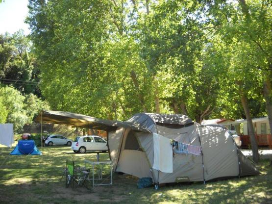 Emplacement + véhicule