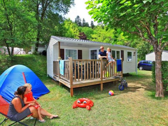 Stacaravan Pacifique CONFORT 25m² - 2 slaapkamers - Half-schaduwrijk terras 10m² + TV