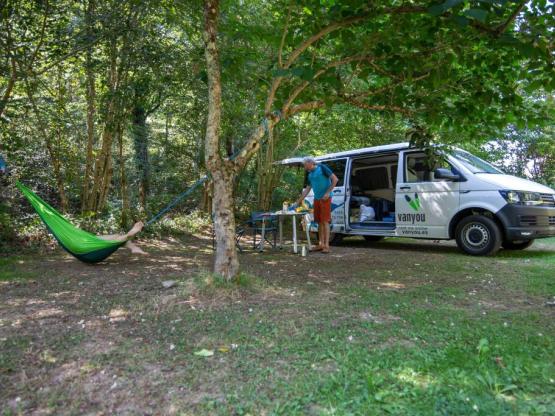 Comfort Package 100/120m² (1 tent, caravan or motorhome / 1 car / electricity 6A)