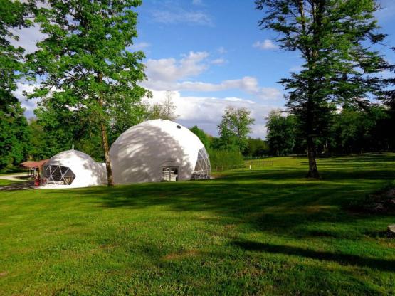 Tente Lodge Safari + 50 m² avec terrasse - 2 chambres