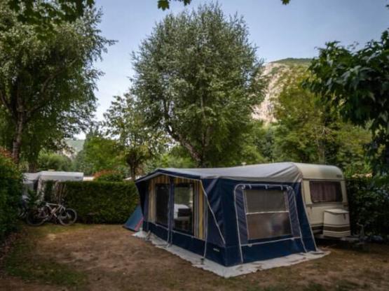 Pitch without electricity