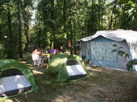 Emplacement Confort + électricité + véhicule