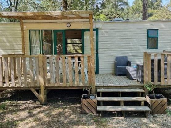 Mobil home (2 adultes + 3 enfants)
