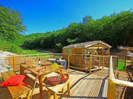 La Palanca (La Passerelle) / 2 chambres - terrasse couverte (avec sanitaires privatifs)