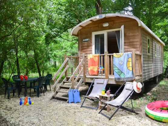 Roulotte Standard 20m² (2 chambres) - salon de jardin