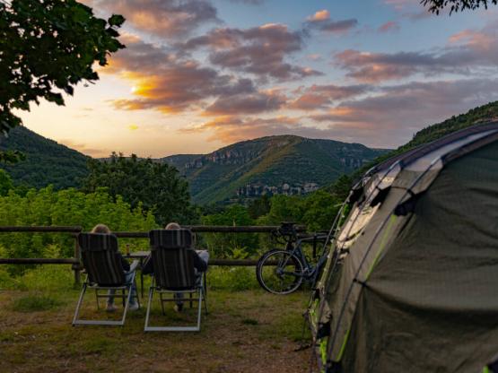 Campingplatz, ink. 2 Pers, Strom und Auto