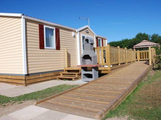 Mobil-home PMR Confort 32m² (2 chambres) + Terrasse + BBQ