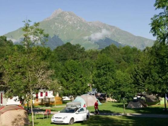 Emplacement sans électricité avec véhicule, électricité en supplément