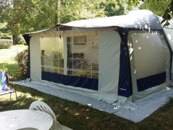 Caravan with awning. No shower / no toilet. Up to 2 people.