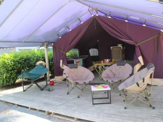 Tente Aloha Confort 37m² (2 chambres) dont terrasse couverte 13m² - sans sanitaires