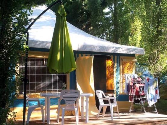 Standaard Prunier Canvas Bungalow 25m² (zonder sanitair) - 2 slaapkamers + Terras 10m²