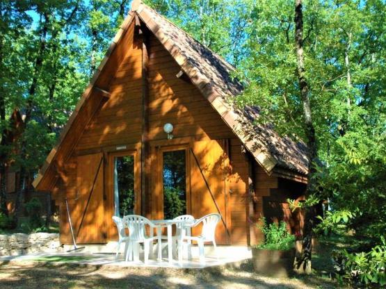 AUTHENTIQUE CHALET BOIS EN DUPLEX  A Saint Cirq Lapopie