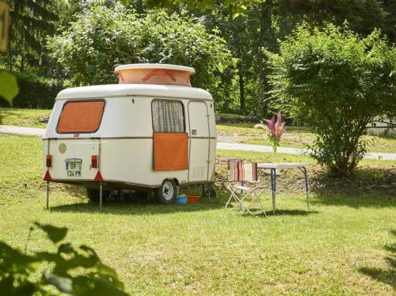 Emplacement + caravane ou tente