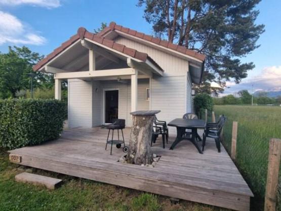 Chalet terrasse couverte (1 chambre 2prs + Mezzanine 4 couchages)