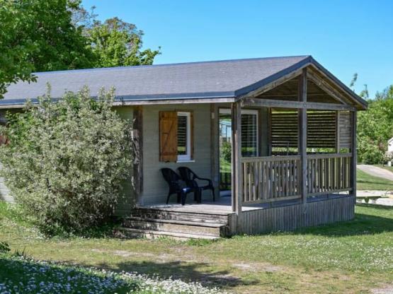 Chalet 35m² (3 chambres) avec terrasse couverte