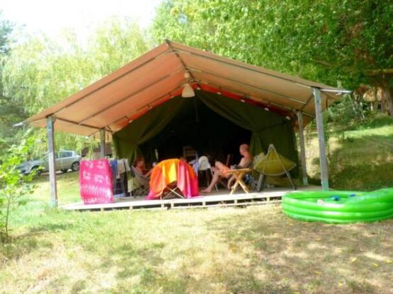 Acacia Standard Safari Tent 23m² (without sanitary facilities) - 2 bedrooms + 12m² sheltered terrace