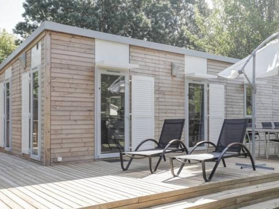 Mobilheim Premium 40m² 2 Schlafzimmer + KLIMA + Panoramaterrasse + TV +  Bettwäsche und Handtücher