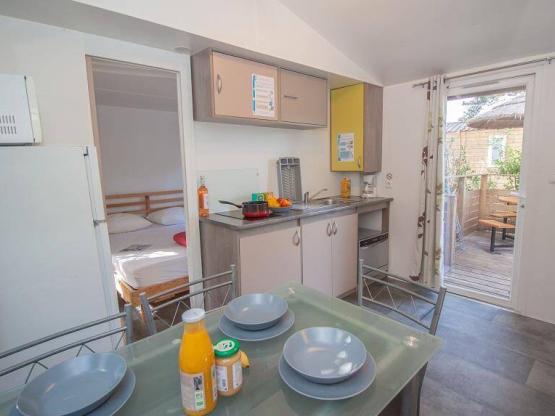 Mobil-home Provence Sérénité 25m² - Jacuzzi privatif - 3 pièces - 2 chambres - Climatisation