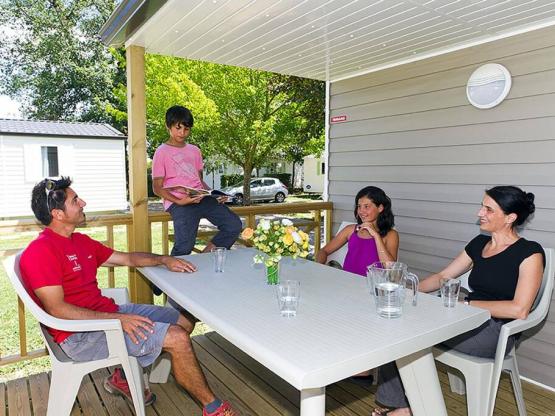 Mobil-home climatisé 2 chambres - 31 m² - terrasse semi-couverte incluse