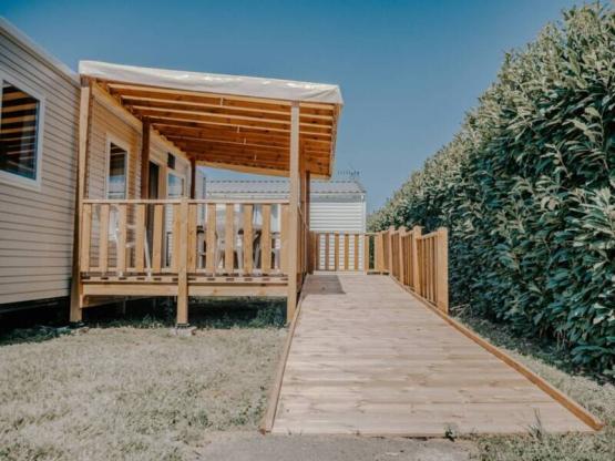 C- Mobil-home HELIOS - PMR - 2 chambres 32m² avec terrasse couverte