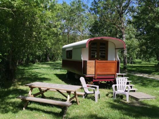 Roulotte bohème traditionnelle 10m² (sans sanitaire)