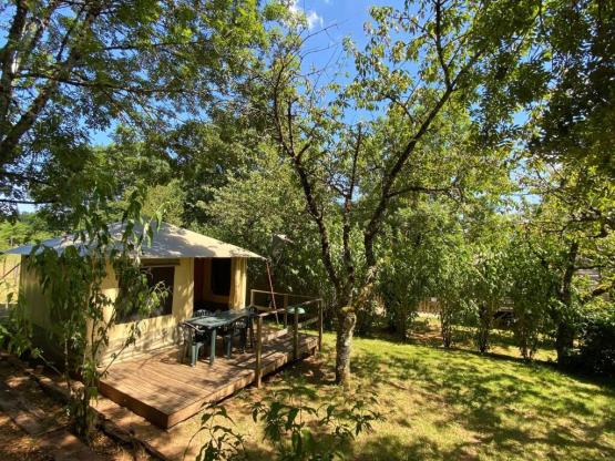 Bungalow toilé 16m² 2 chambres - Arrivée le Samedi en Juillet et Août