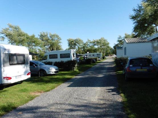 Emplacement + véhicule