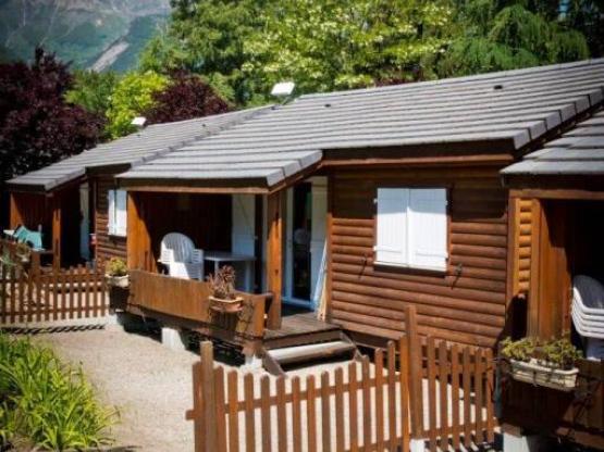 Chalet Montana Premium 35m² - 2 bedrooms + 8m² terrace + plancha grill + TV + Dishwasher -