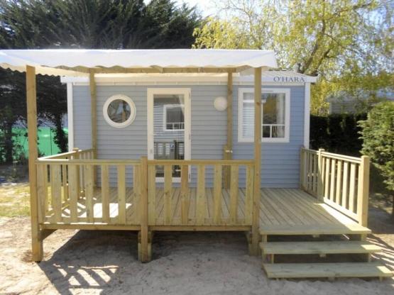 Mobilheim Standard 18m² (1 Zimmer) + TV + halbbedeckte Terrasse