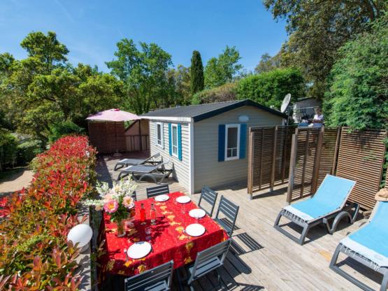Mobil home Confort+ 25 m² (2 chambres) - climatisé + terrasse intégrée