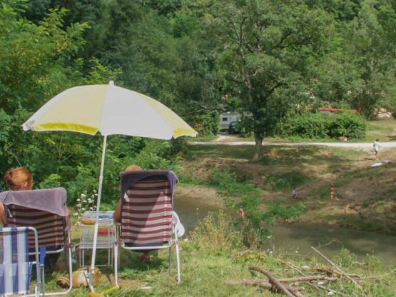 Kampeerplaats Sauvage Premium, 250m² met rivier uitzicht