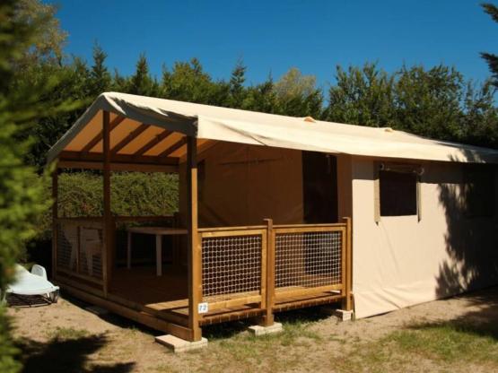 Bungalow toilé Ecolodge sans sanitaires pour max 5 pers.