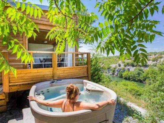 Chalet premium Les Suites des Gorges 2ch - CLIM + TV + LV + SPA + (SH)