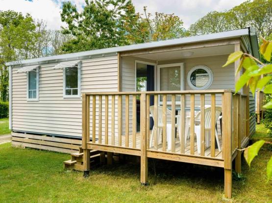 Mobilheim Lancelot Standard 25m² (2 Zimmer) + halbüberdachte Terrasse