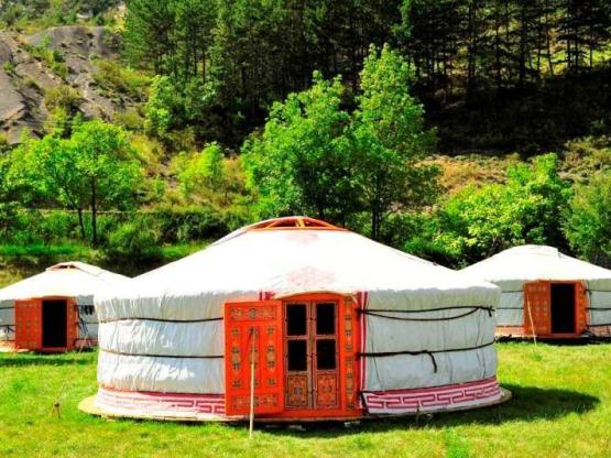 Yourte 25m² sans sanitaires